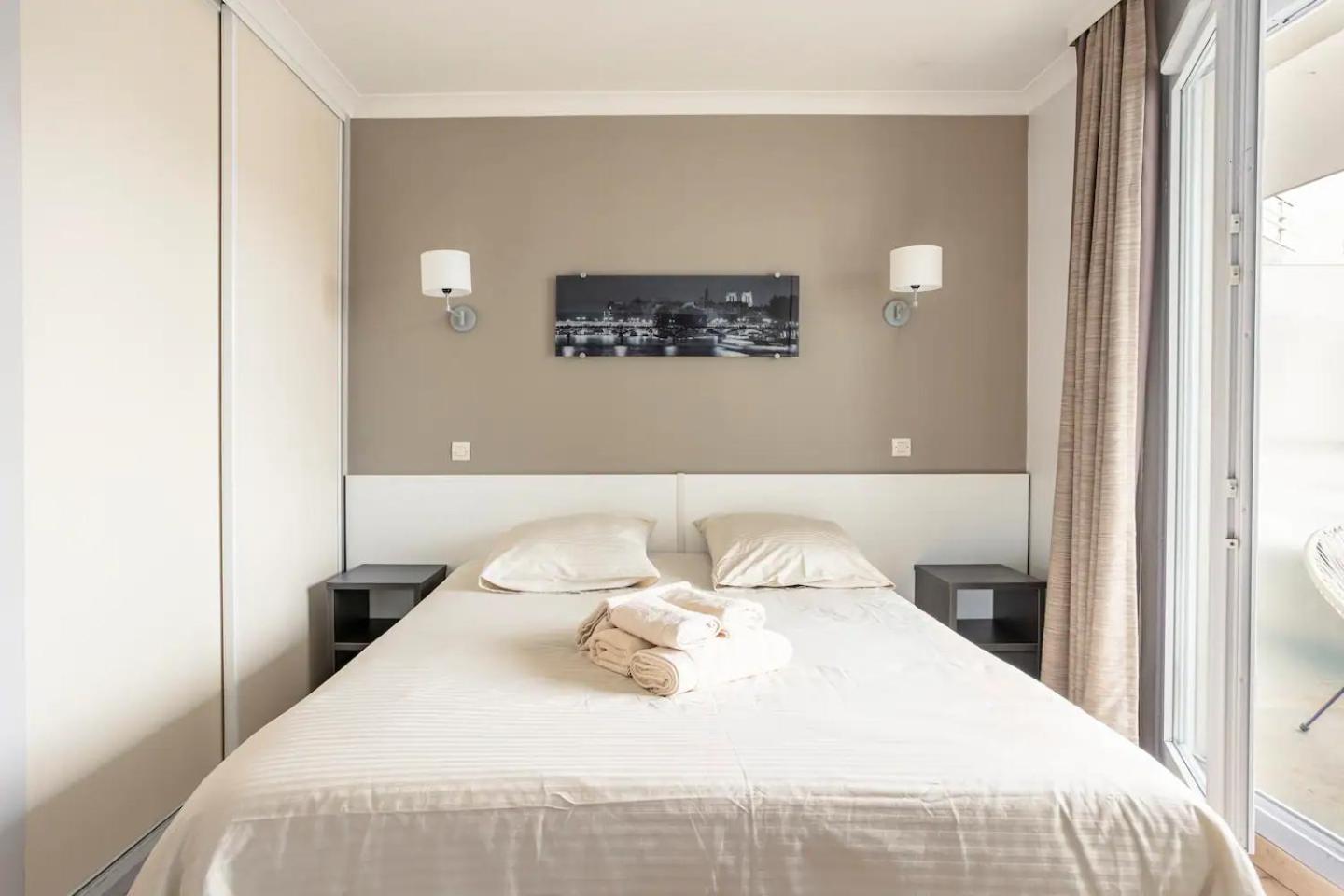 Mycityhaven Paris La Defense Courbevoie Exterior photo